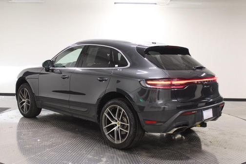 2022 Porsche Macan 