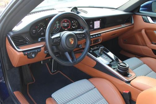 2023 Porsche 911 Carrera 4S