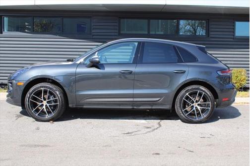 2024 Porsche Macan Base