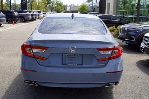 2022 Honda Accord Touring 2.0T