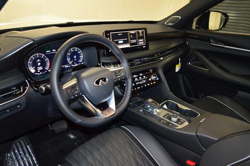 Radiant White/Black Obsidian 2026 INFINITI QX60 AUTOGRAPH