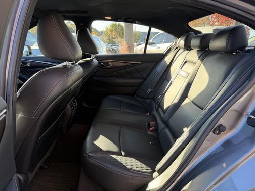 2017 INFINITI Q50 3.0t RED SPORT 400