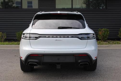 2025 Porsche Macan 