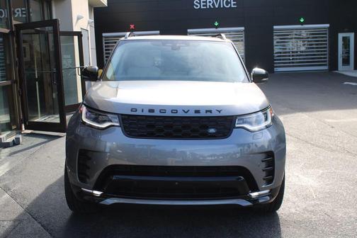 2025 Land Rover Discovery P360 Dynamic SE