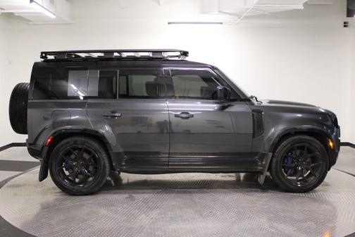 2022 Land Rover Defender 110 X-Dynamic HSE