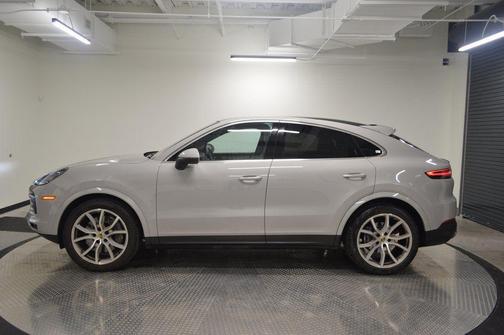 2021 Porsche Cayenne Cayenne