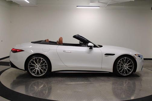 2024 Mercedes-Benz AMG SL 43 Base