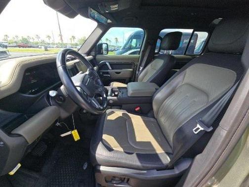 2022 Land Rover Defender 110 X-Dynamic HSE