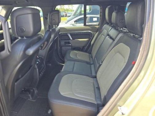 2022 Land Rover Defender 110 X-Dynamic HSE