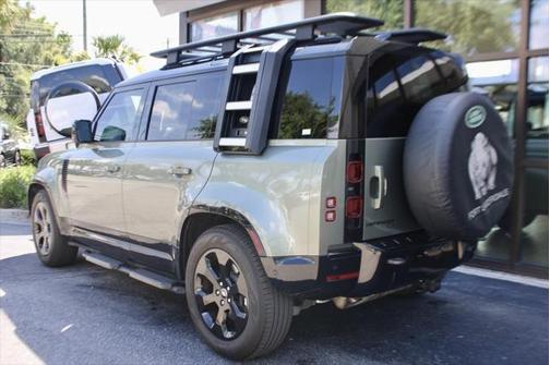 2022 Land Rover Defender 110 X-Dynamic HSE