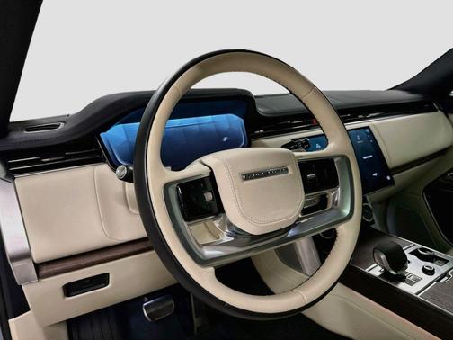 Silver 2023 Land Rover Range Rover P530 SE