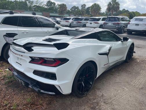 Arctic White 2025 Chevrolet Corvette Z06