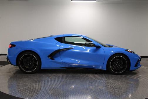 Rapid Blue 2021 Chevrolet Corvette Stingray w/2LT