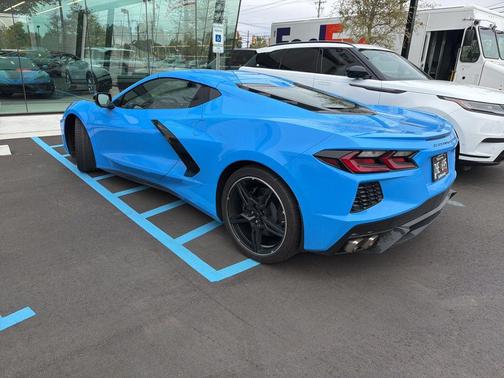 Rapid Blue 2021 Chevrolet Corvette Stingray w/2LT