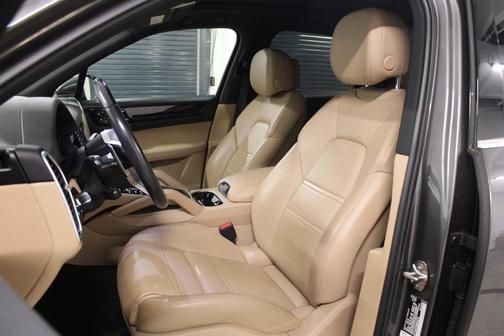 2021 Porsche Cayenne Cayenne