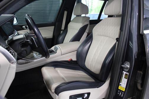 Arctic Gray Metallic 2019 BMW X7 xDrive50i