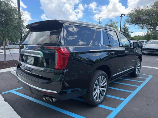 Onyx Black 2022 GMC Yukon Denali