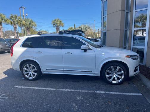 2019 Volvo XC90 T6 Inscription