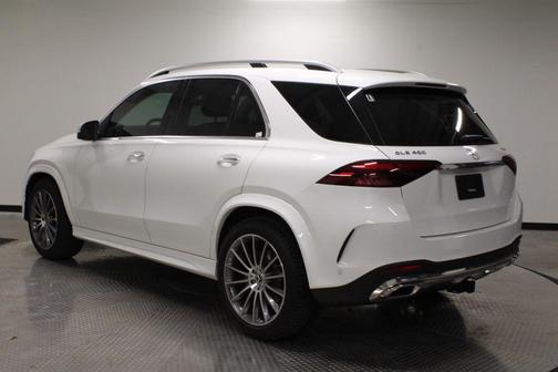 Polar/Macchiato 2026 Mercedes-Benz GLE 450 4MATIC