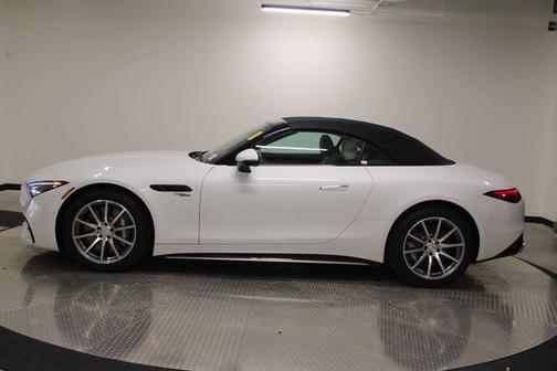 2024 Mercedes-Benz AMG SL 43 Base