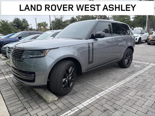 2025 Land Rover Range Rover P550e SE