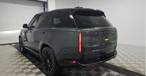 2025 Land Rover Range Rover P400 SE