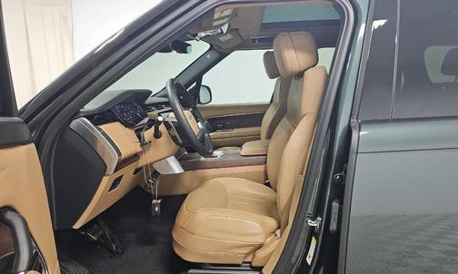 2025 Land Rover Range Rover P400 SE