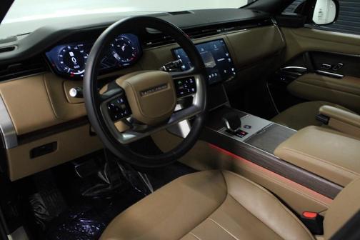 2025 Land Rover Range Rover P400 SE