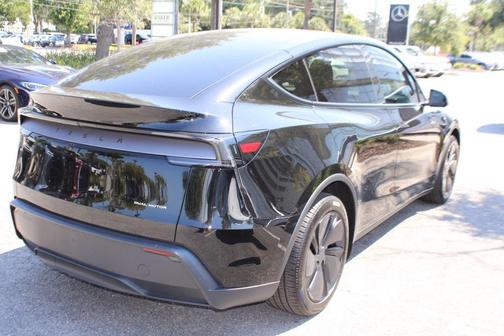 2026 Tesla Model Y Long Range Dual Motor All-Wheel Drive