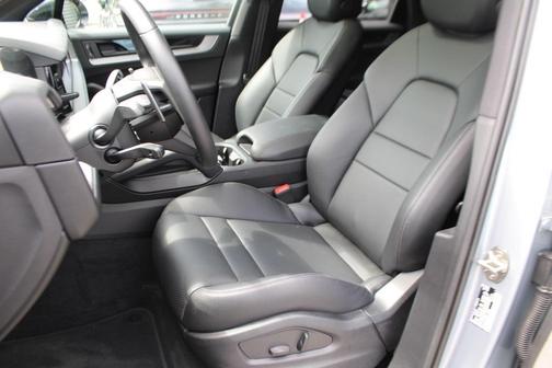 2024 Porsche Cayenne Cayenne