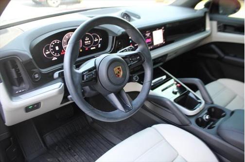 2024 Porsche Cayenne