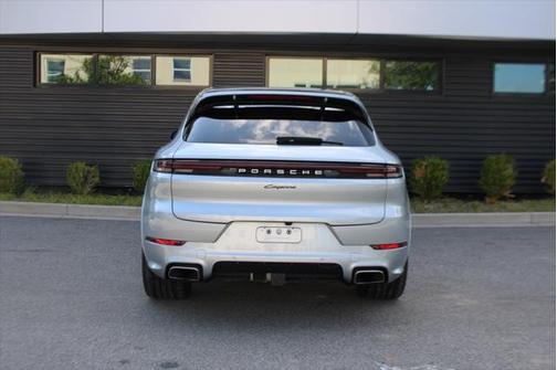 2024 Porsche Cayenne
