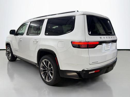 Bright White Clearcoat 2023 Jeep Wagoneer Series III 4x4