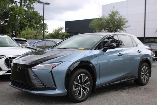 2023 Lexus RZ 450e Luxury