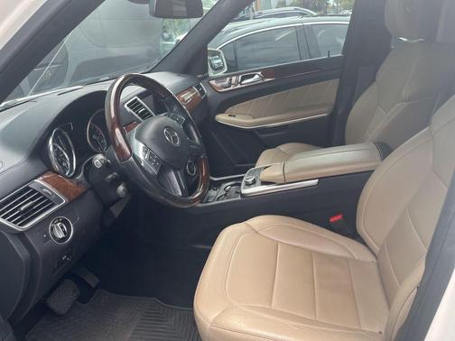 Diamond White Metallic 2014 Mercedes-Benz GL-Class 4MATIC