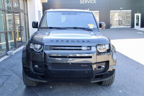 2022 Land Rover Defender X-Dynamic SE