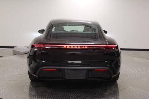 Jet Black Metallic 2025 Porsche Taycan