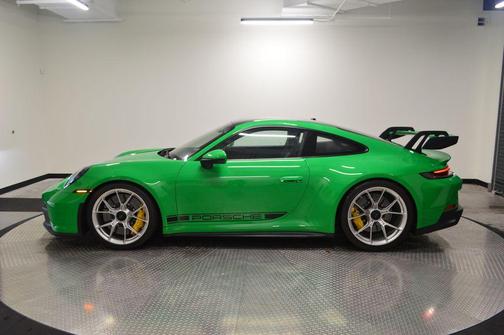 Python Green 2023 Porsche 911 GT3