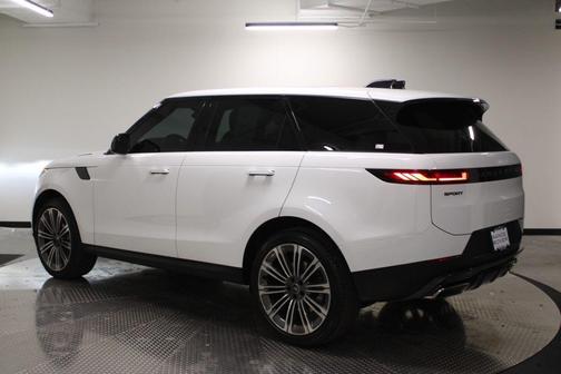 2024 Land Rover Range Rover Sport SE