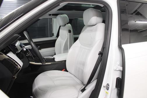 2024 Land Rover Range Rover Sport SE