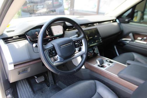 2023 Land Rover Range Rover P530 SE