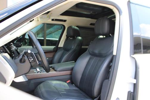 2023 Land Rover Range Rover P530 SE