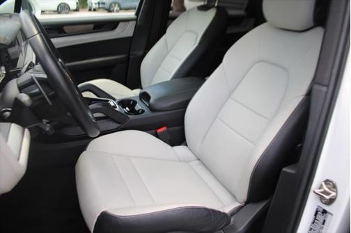 2024 Porsche Cayenne