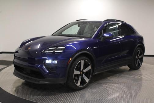 2025 Porsche Macan 4