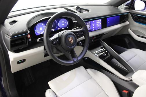 2025 Porsche Macan 4