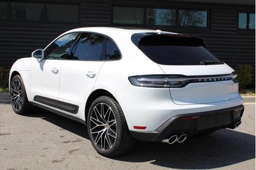 2024 Porsche Macan Base