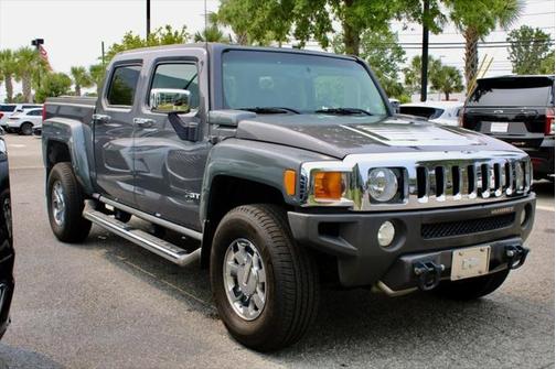 2009 Hummer H3T Luxury Edition