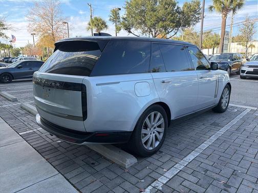 2024 Land Rover Range Rover P400 SE