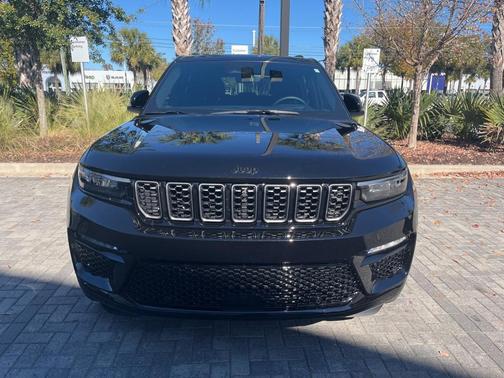 2025 Jeep Grand Cherokee Summit