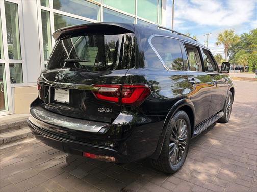 Mineral Black 2024 INFINITI QX80 PREMIUM SELECT AWD
